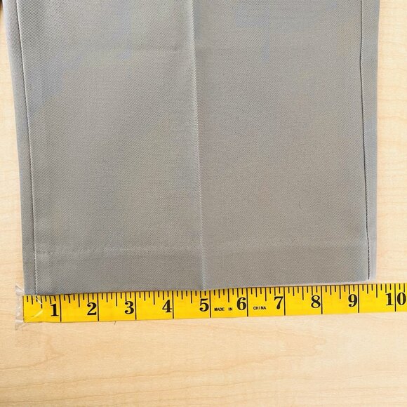 Dockers D4 Men's Khaki Pants Size 34x30 Classic Pleated Front Straight Mid Rise - Picture 11 of 11